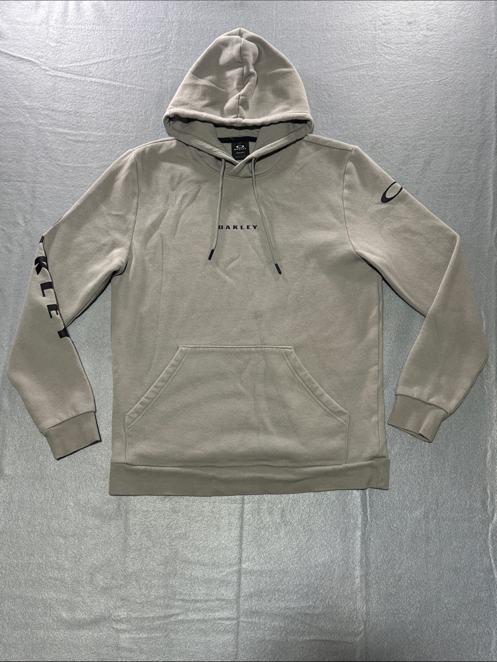 Oakley Men's Pullover Hoodie in Light Gray Size S